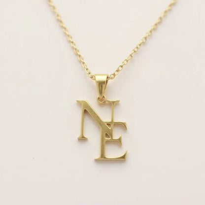 Collier Monogramme aux Initiales Entrelacées
