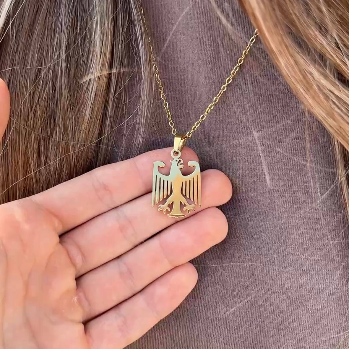 Collier Aigle Structuré